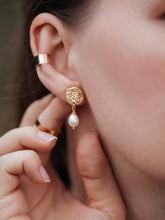 Load image into Gallery viewer, "Simplicity" Ear Cuff