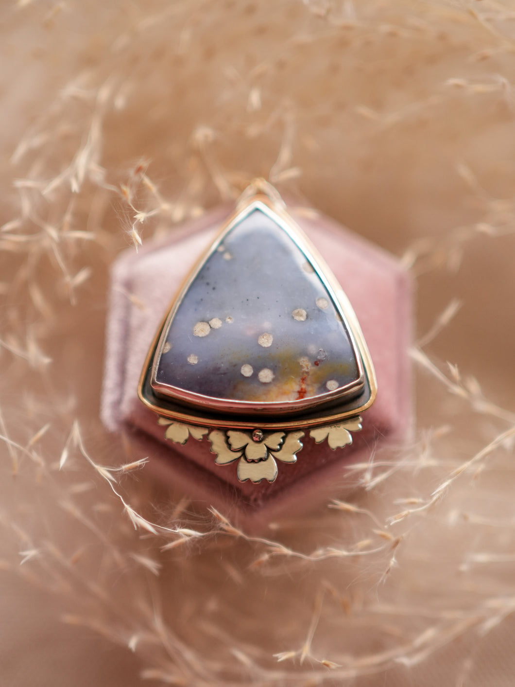 Nymphéas Necklace 1 with Starry Sky Agate