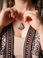 Load image into Gallery viewer, Nymphéas Necklace 1 with Starry Sky Agate