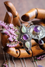 Load image into Gallery viewer, Amethyst &amp; Prehnite Ring 7.25