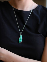 Load image into Gallery viewer, Unique Malachite Leaf Necklace